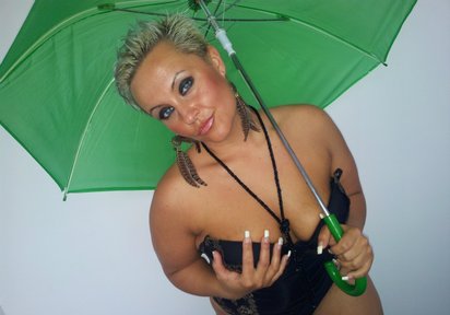 Stripperin HeisseShellia