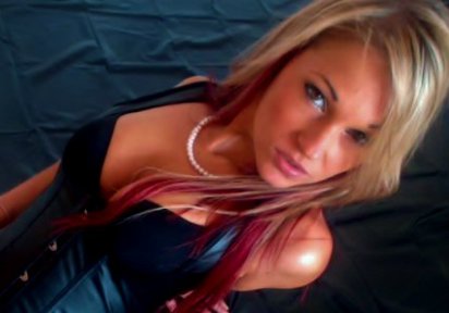 Stripperin LadyManja