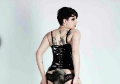 Stripperin CassySweetFox