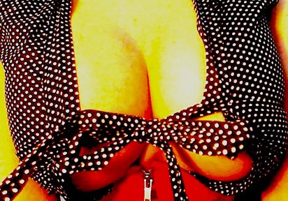 Stripperin MadameYve