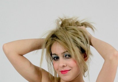 Stripperin Jennia