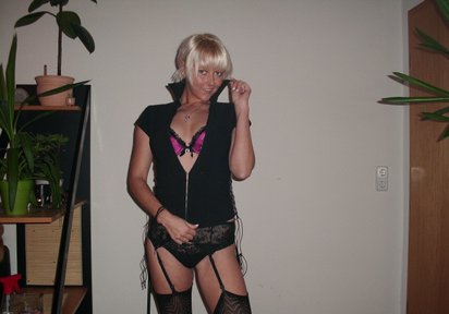 Stripperin HotMelina
