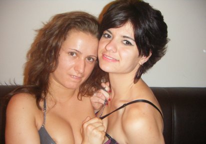 Stripperin HornyCorina+LovelyAngela