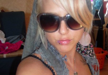 Stripperin LadyeMilie