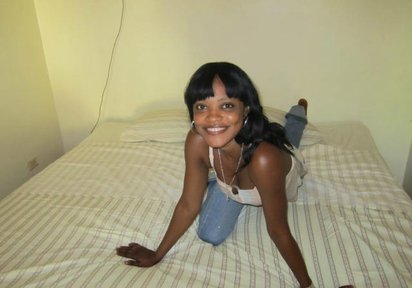 Stripperin MagalieLatin