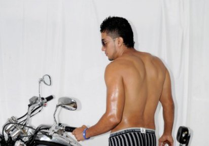 Stripperin RobertHot
