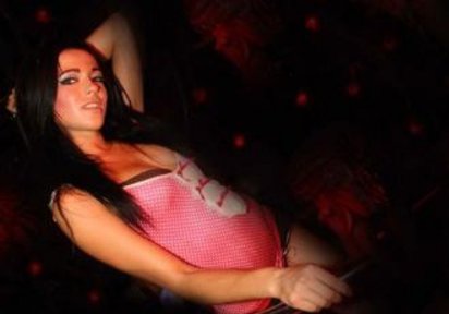 Stripperin WildeAmelia