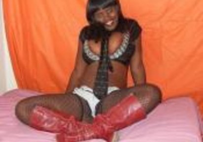 Stripperin HotClodie
