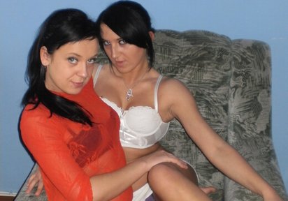 Stripperin Amela+SexyLeni