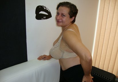 Stripperin HornyCurly