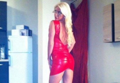 Stripperin MiaDoll