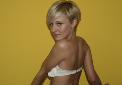 Stripperin DevoteLeslie