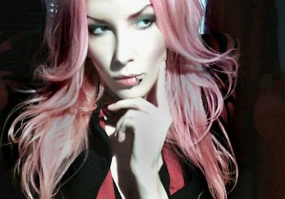 Stripperin MadameDivine