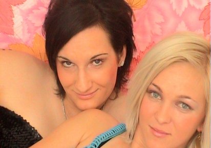 Stripperin SchoeneLaura+HerrinSandra