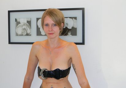 Stripperin BashfulTanja