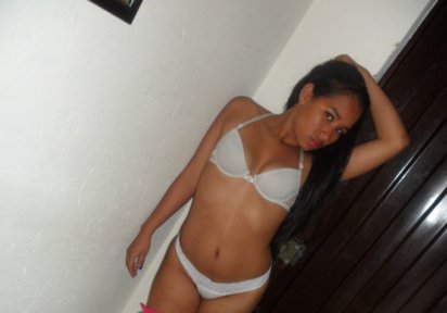 Stripperin LatinaHot