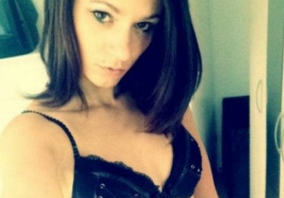 Stripperin CassyYoung