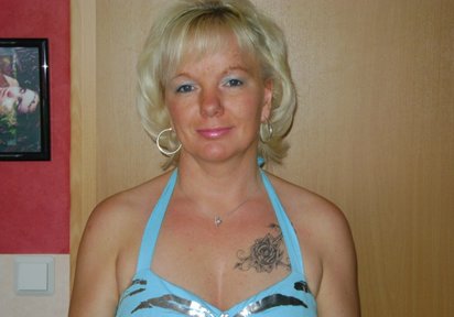 Stripperin HotElaine