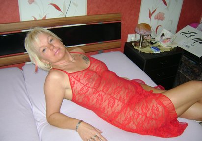 Stripperin HotElaine